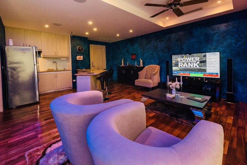 Luxury Condo - Next to Walking Street - Netflix Apartment in Angeles