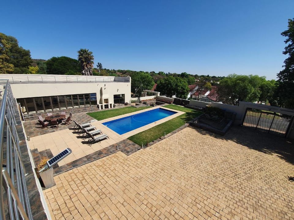Home for the discerning traveller Vacation rental in Johannesburg