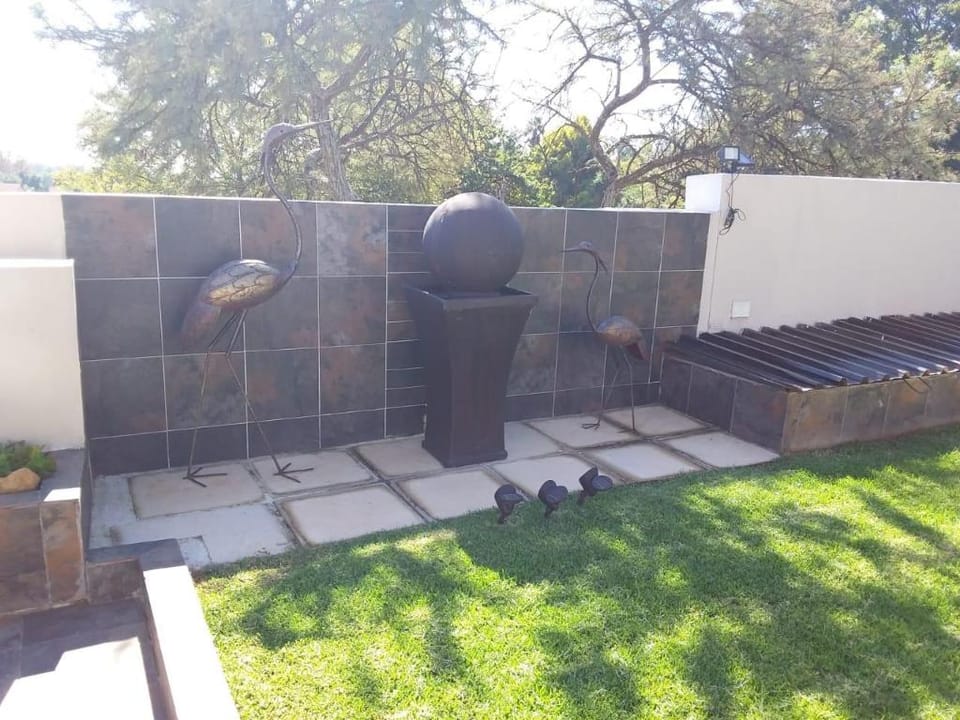 Home for the discerning traveller Vacation rental in Johannesburg
