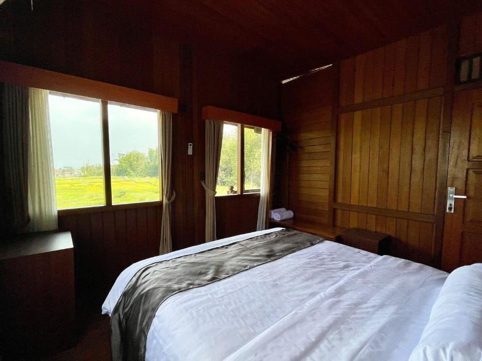 Tomohon 4BR Private Pool Villa Batu Villa in East Java