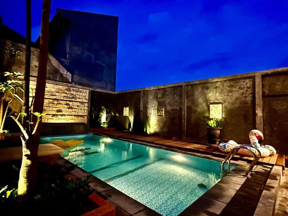 Tomohon 4BR Private Pool Villa Batu Villa in East Java