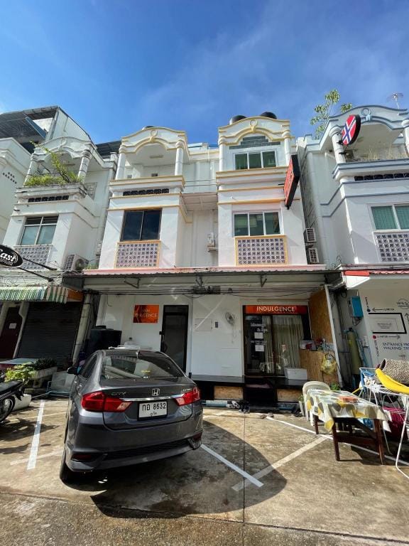Inn dulgence on the beach (4) Apartment in Patong