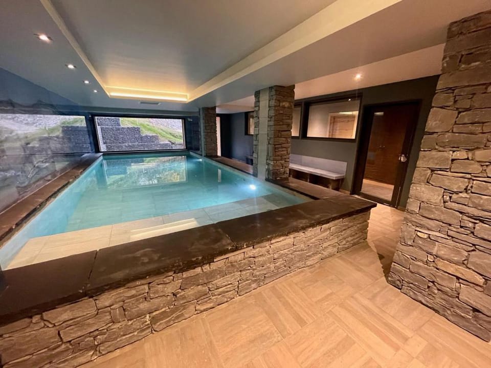 The French Lodge Chalet in Landry