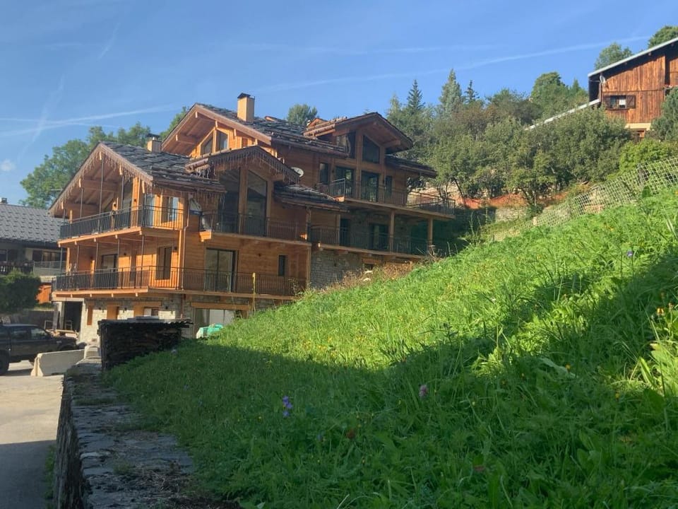 The French Lodge Chalet in Landry