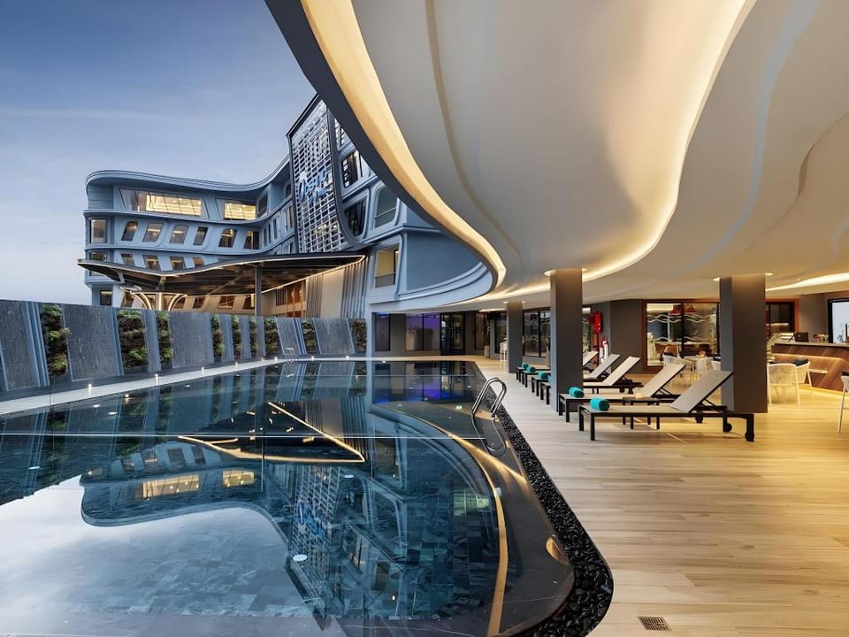 The Oceanic Sportel Phuket - SHA Extra Plus Hotel in Phuket