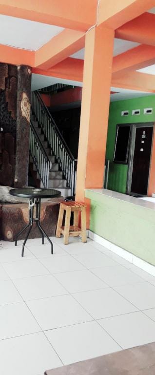 OYO 90706 Kost Alam Jaya Syariah Hotel in West Java