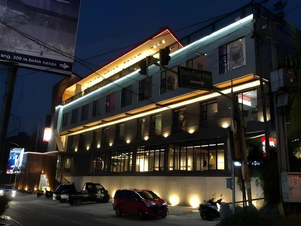 Creative RestArt Hotel By Damn I love Indonesia Hotel in Bandung