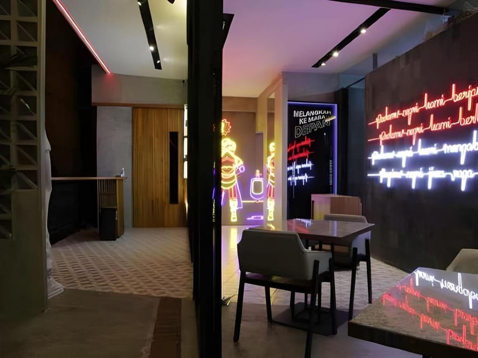Creative RestArt Hotel By Damn I love Indonesia Hotel in Bandung