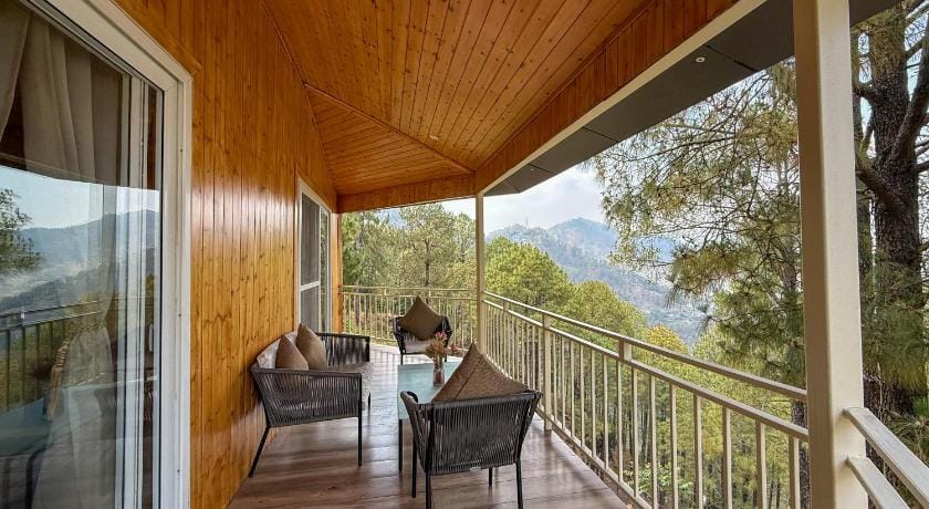 The Woods Retreat Resort in Delhi