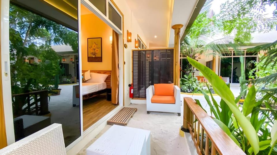 Manta Dhangethi Bed and Breakfast in Maldives