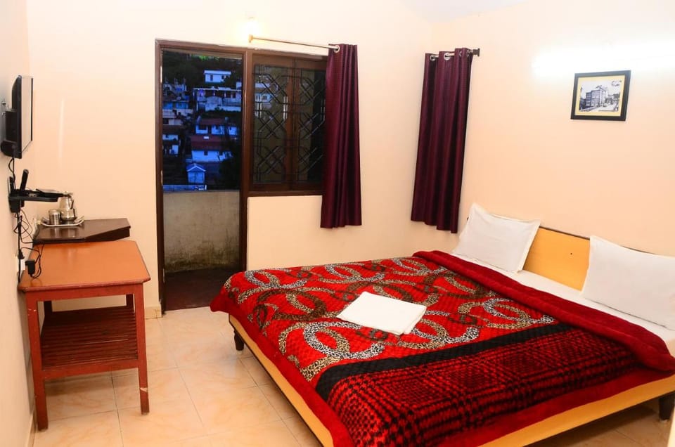 Tree top villa kodaikanal homestay Villa in Kodaikanal