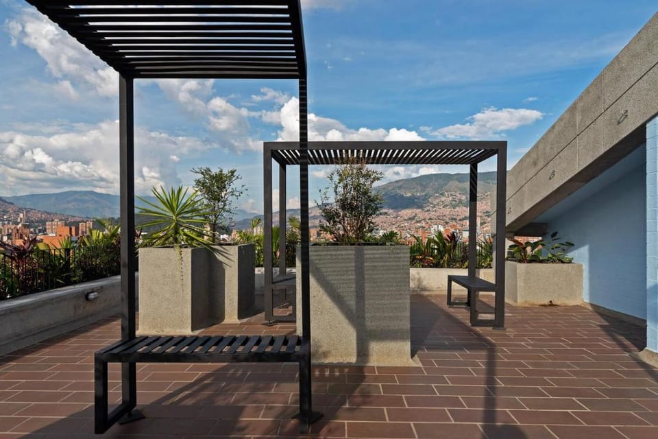 Amplio y moderno apartamento ubicación premium Apartment in Medellin