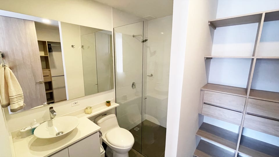 Amplio y moderno apartamento ubicación premium Apartment in Medellin