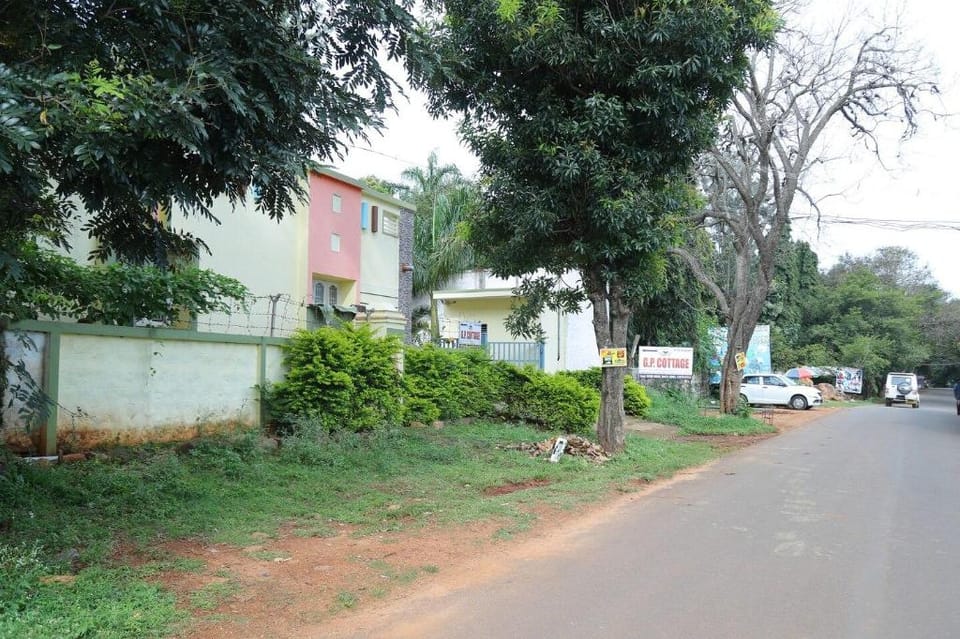 Albatross Luxury Studio Villa - Short tail Vacation rental in Tamil Nadu