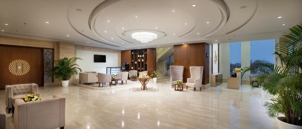 Cygnett Inn Paras Hotel in Dehradun