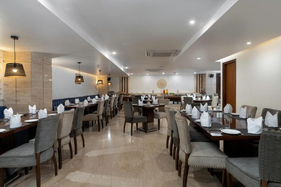 Cygnett Inn Paras Hotel in Dehradun
