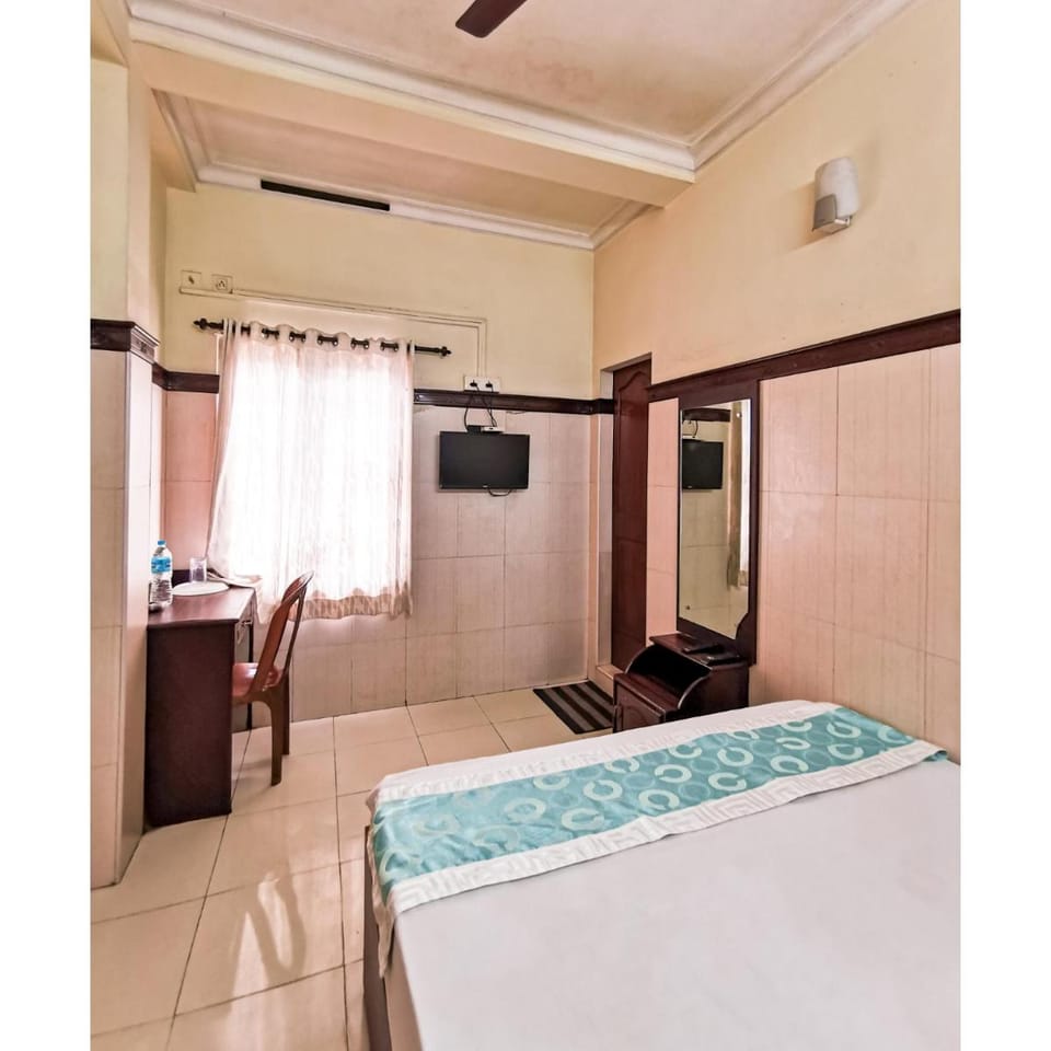 New AS Tourist Home Aluva Lodge in Kochi