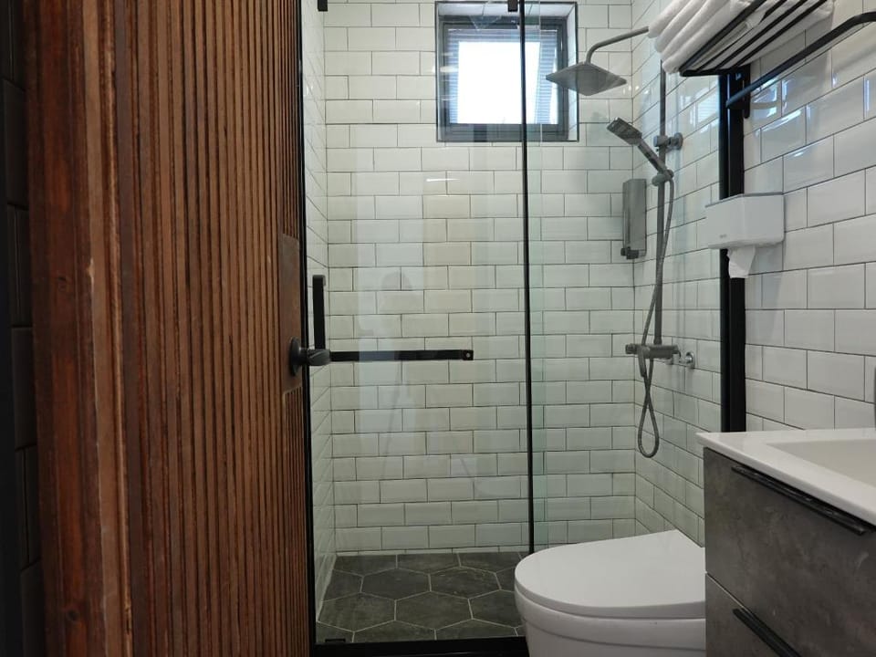 Wootz - Ocean-view Quad Room Vacation rental in Kaohsiung