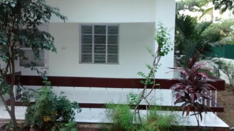 Tulips Bungalow - A Serene Sprawling a/c bungalow Villa in Vadodara