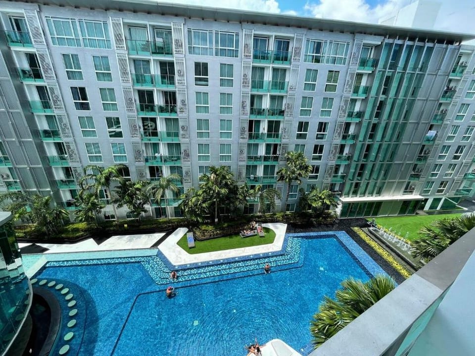 GLAMOROUS 1 Bedroom in City Center Residence Apartment in Pattaya City