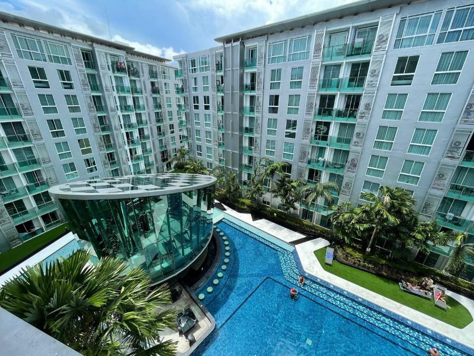 GLAMOROUS 1 Bedroom in City Center Residence Apartment in Pattaya City