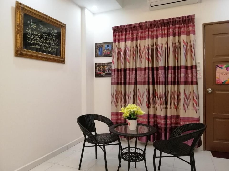 ONIES HOMESTAY LUMUT MANJUNG Vacation rental in Perak