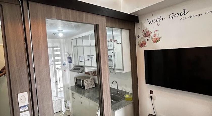 Cool Tagaytay with FREE parking space at basement Apartment in Tagaytay