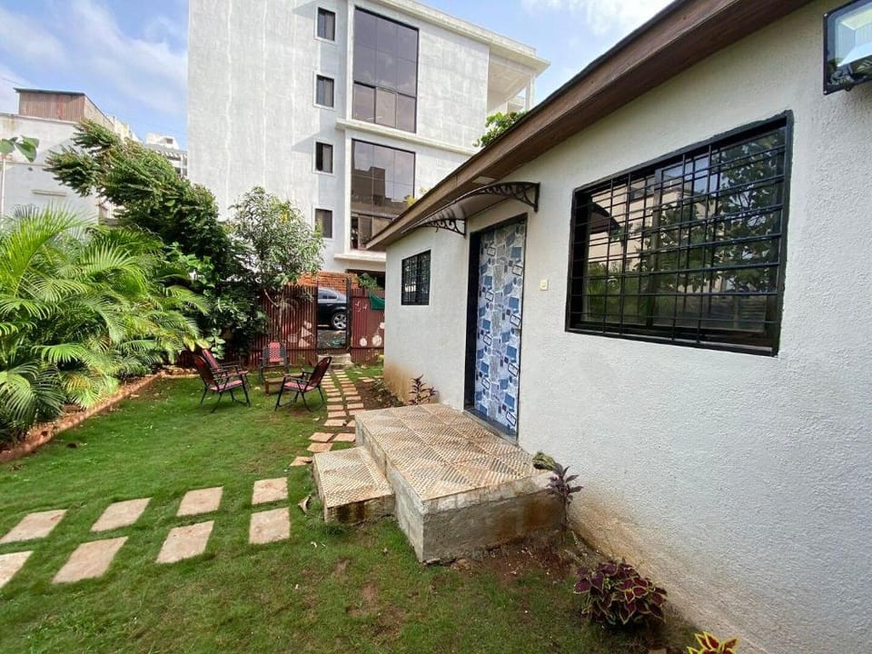 FARMHOUSE STAY IN PUNE NEAR TO THE CITY Villa in Pune