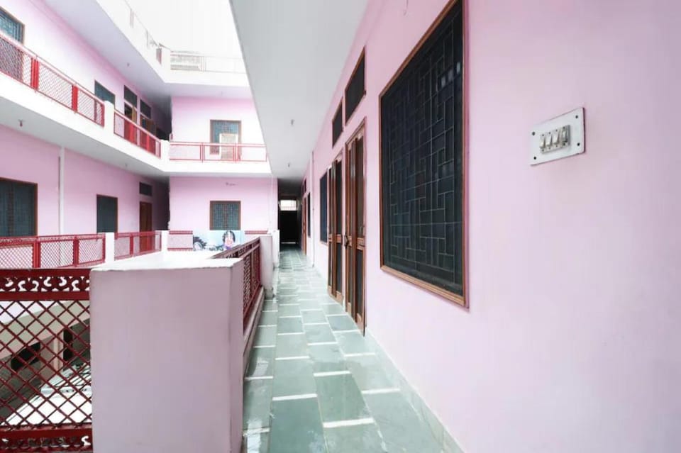 Goroomgo Bhameshwari Near Ganga River Haridwar Hotel in Uttarakhand