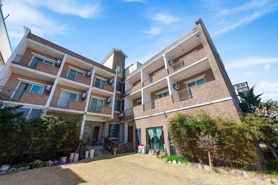 Goseong Oneul Bada Pension Bed and Breakfast in South Korea