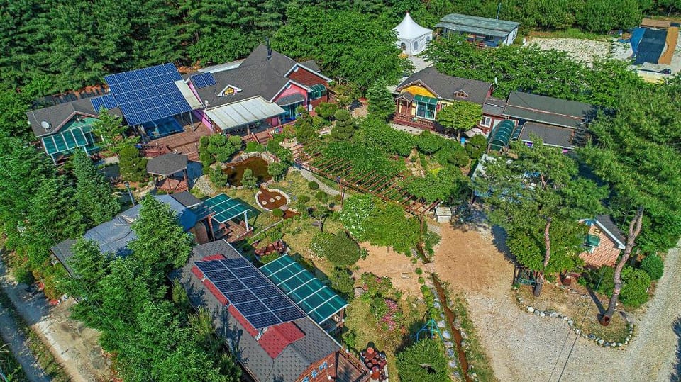 Pocheon Sanwoolteo Pet Friendly Pension Bed and Breakfast in Gyeonggi-do