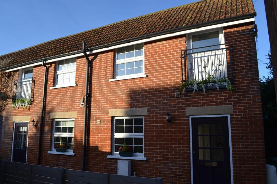 Frinton Escapes - The Cottage Vacation rental in Tendring District