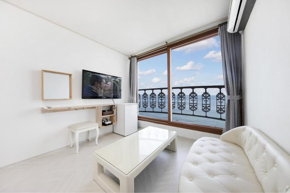 Gangneung Lohas Pension Bed and Breakfast in South Korea