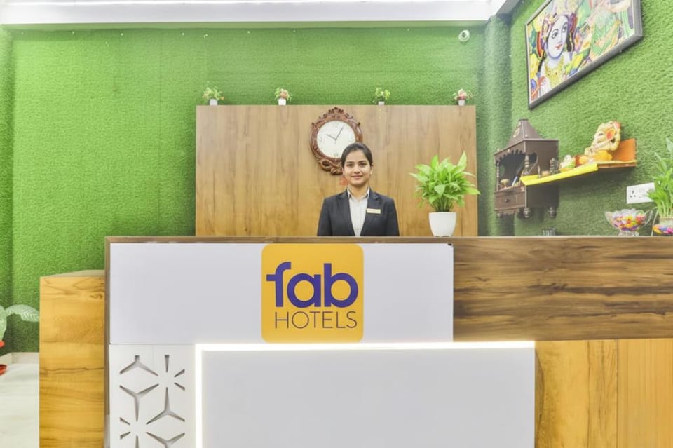 FabHotel Anant Inn Hotel in Lucknow