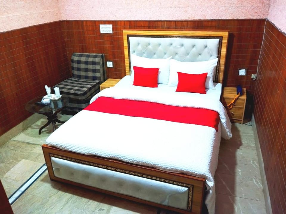 Karachi Motel Hotel in Karachi