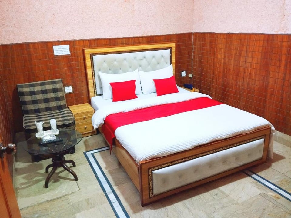 Karachi Motel Hotel in Karachi