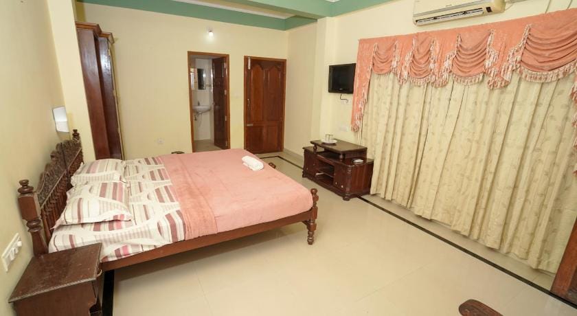 Sree Mookambika Beach Resort Hotel in Kerala