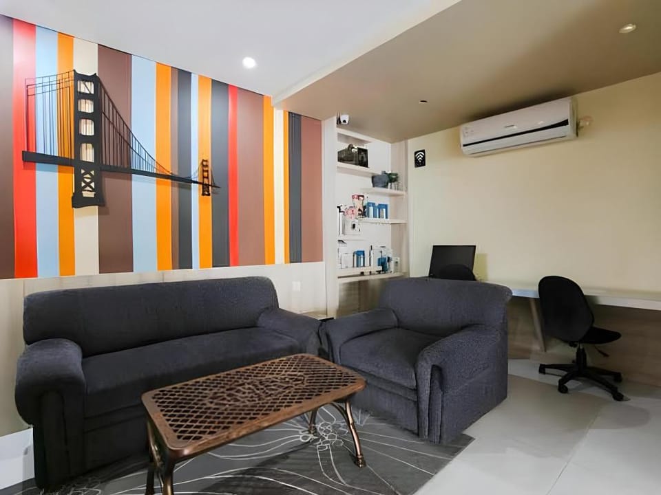 Life Puri Hotel Surabaya Hotel in Surabaya