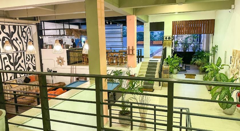 Dazzle bay by Twenty Two Hotel in Southern Province