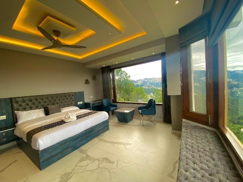 Westberry 230 degree view Villa in Shimla