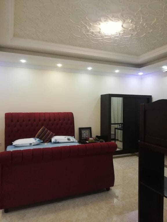 Cheerful 5 Bed room Villa with Pool Villa in Ajman
