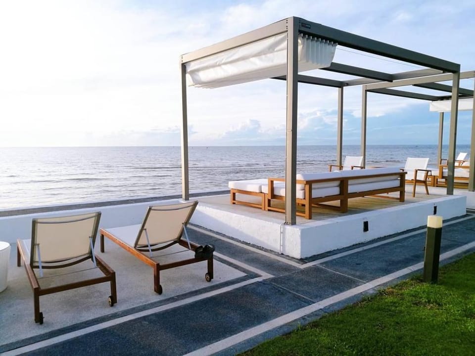 Monthly Stay at The Crest Santora Pool Access 158 Apartment in Hua Hin District