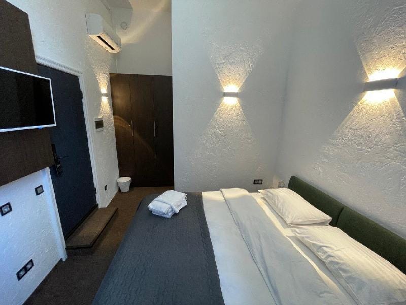 Lift Hotel Boutique - Derybasivska  №6 Vacation rental in Odessa