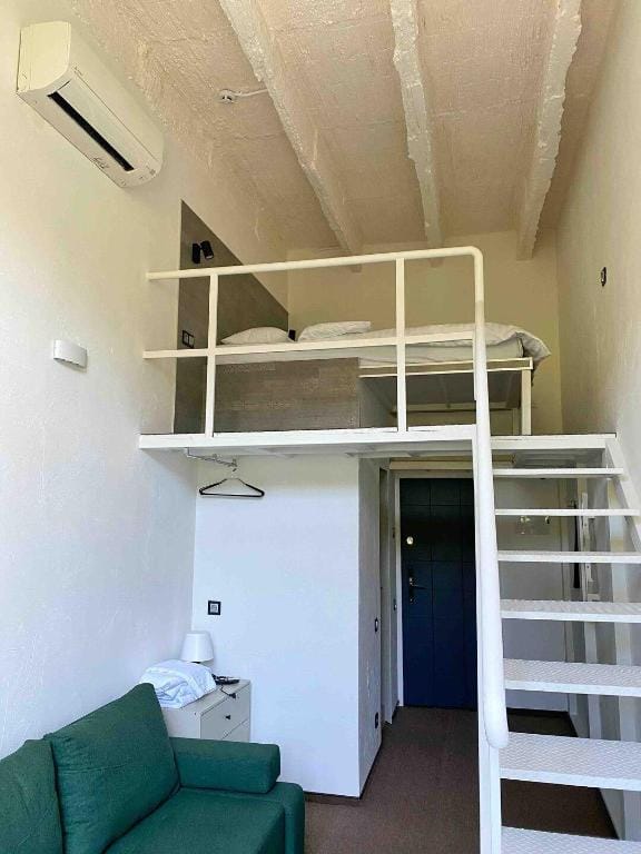 Lift Hotel Boutique- Derybasivska №14  Apartment in Odessa
