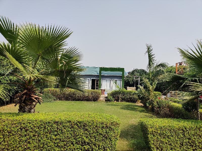GoBravo 15 - 2BHK Farm with Pool & Garden Sector 135 Noida Farm Stay in Noida