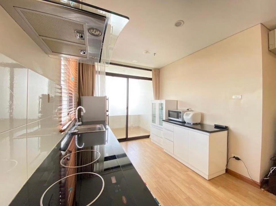 Laa’s Service Apartment - Near LOTTE Center Apartment in Hanoi