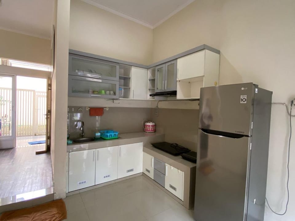 Boni and Deci House Juanda Airport Vacation rental in East Java