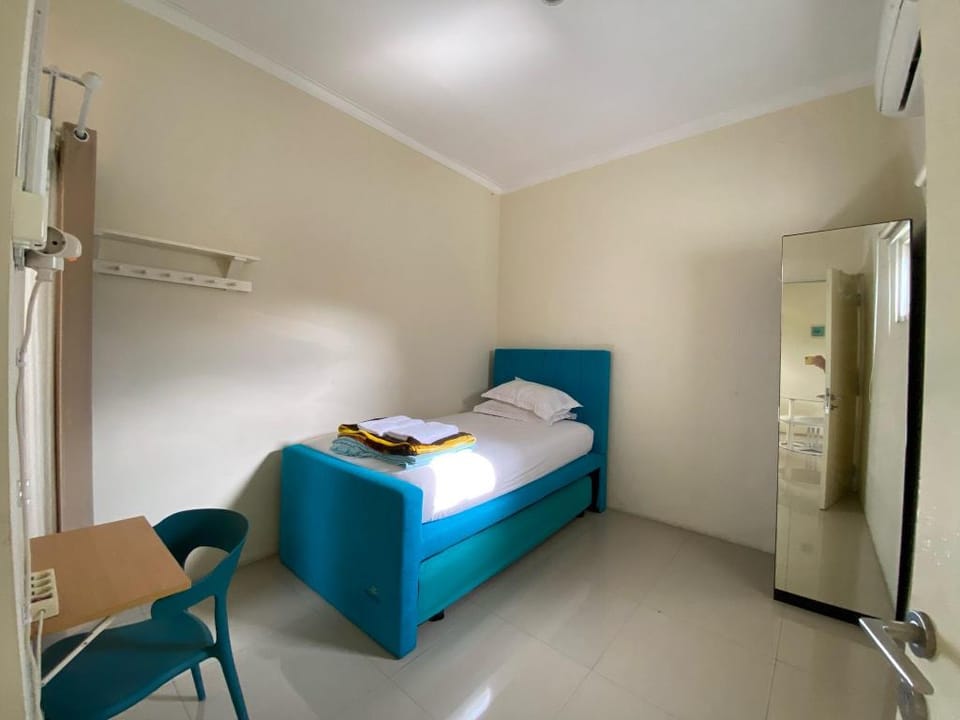 Boni and Deci House Juanda Airport Vacation rental in East Java