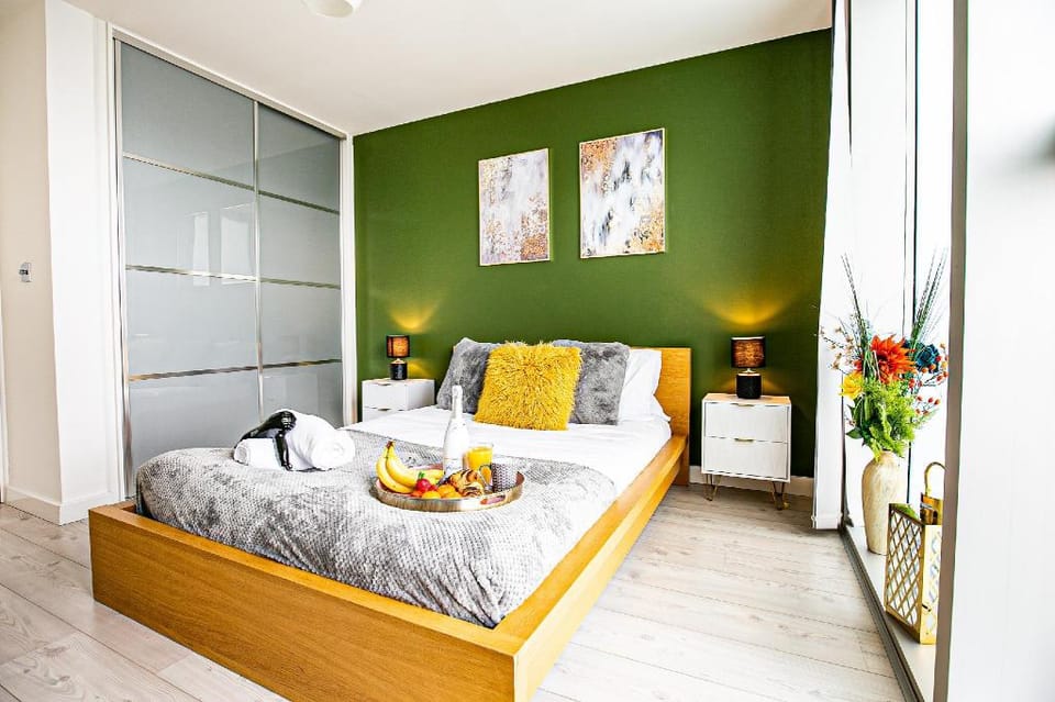 Manhattan Apartment - City Centre - Free Parking Apartment in Milton Keynes