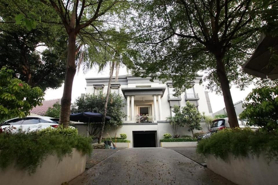 Home 899 Senayan - Jakarta Vacation rental in South Jakarta City
